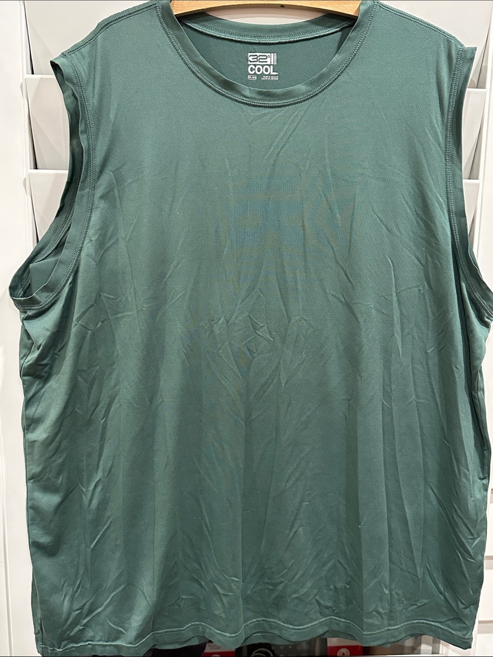 32° Cool Men’s Forest Green Sleeveless Performance Tank